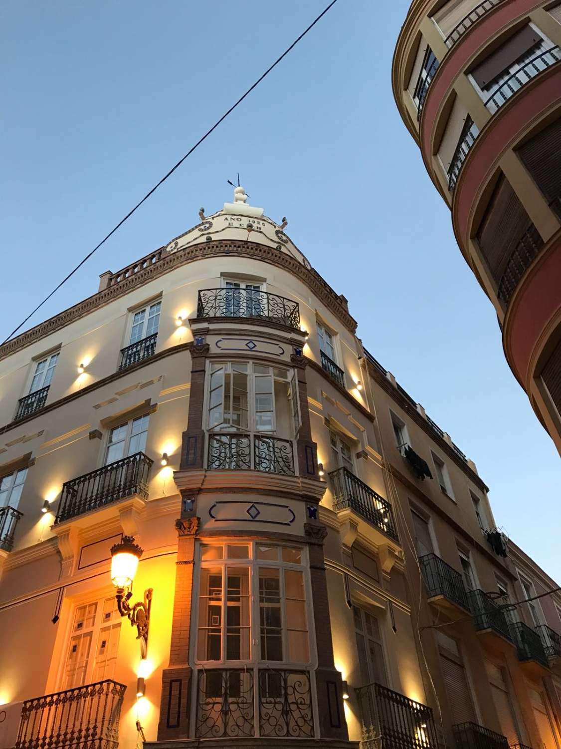 SPETTACOLARE ATTICO CON AMPIA TERRAZZA. VISTA SUL DUOMO E GIBRALFARO