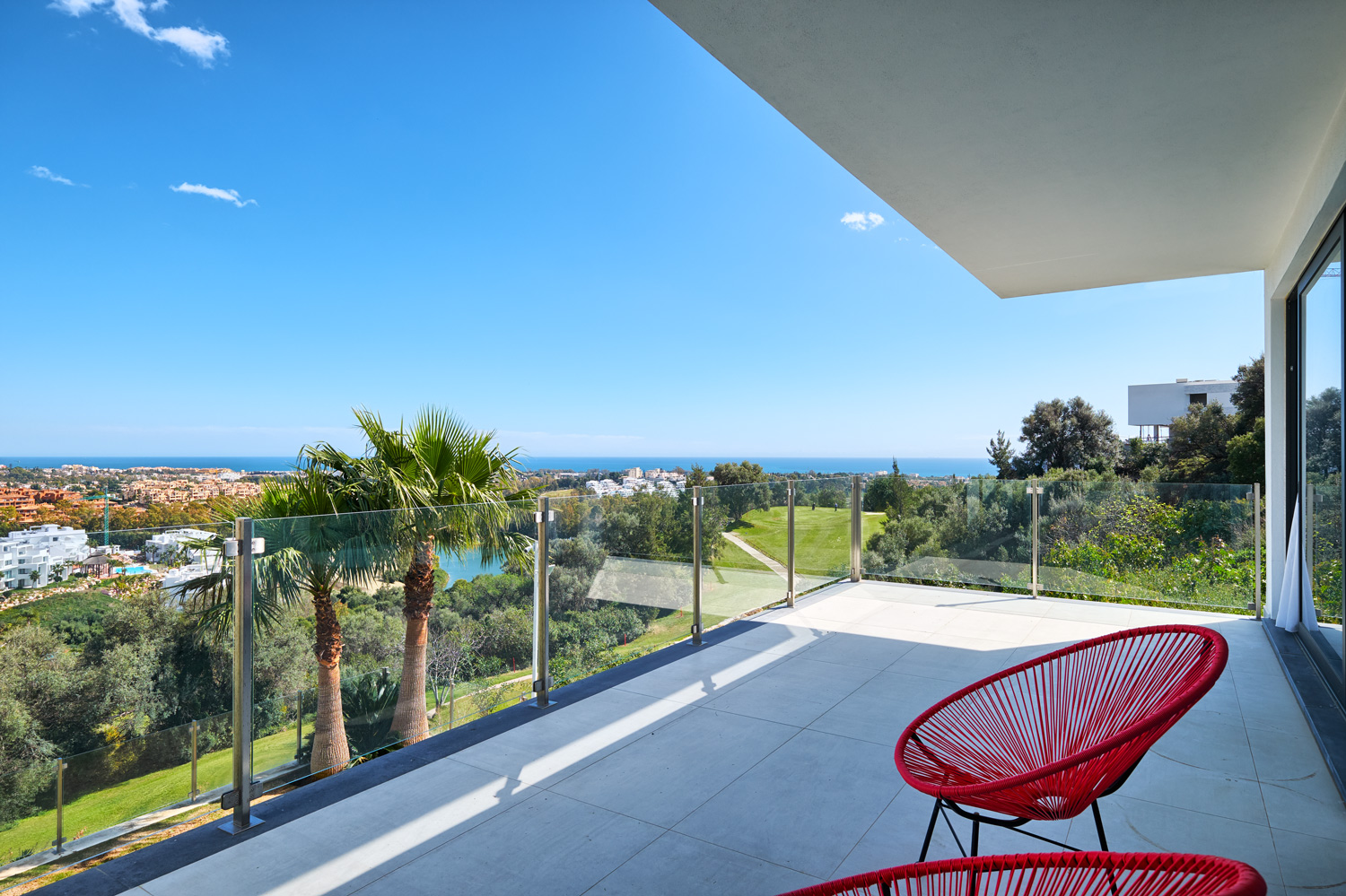 SOLD! SPECTACULAR DESIGN VILLA SITUATED IN URB. NEW WATCHTOWER, LA ALQUERÍA