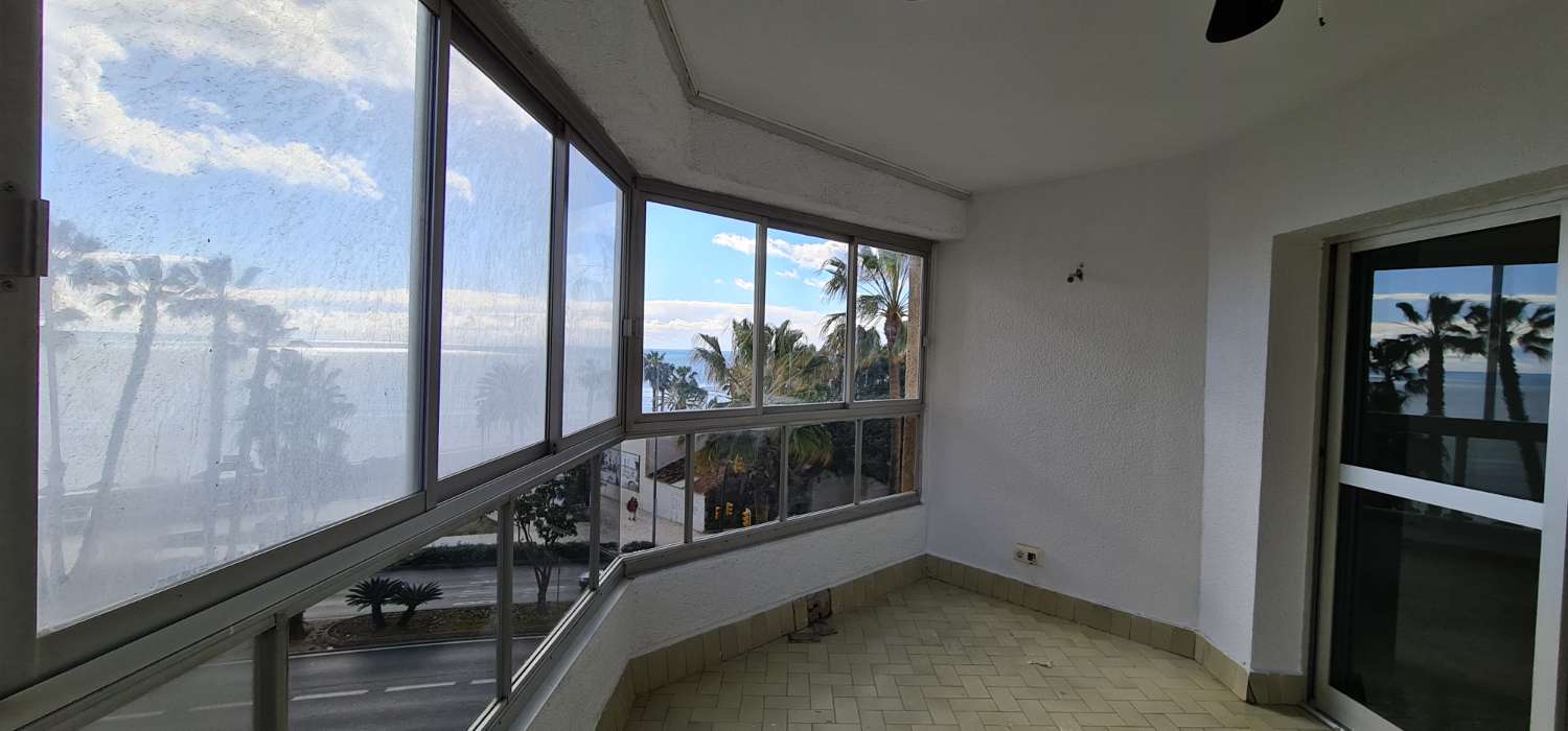 MAGNIFICO PISO PRIMERA LÍNEA EN MALAGUETA