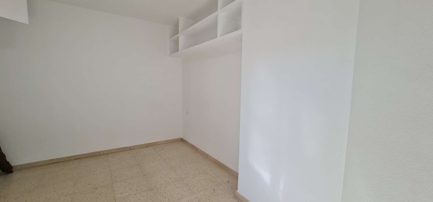 MAGNIFICO PISO PRIMERA LÍNEA EN MALAGUETA