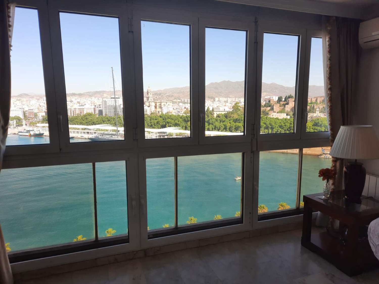 SOLD! APARTMENT IN MALAGUETA. SEA VIEWS - GARAGE AND STORAGE ROOM INCLUDED