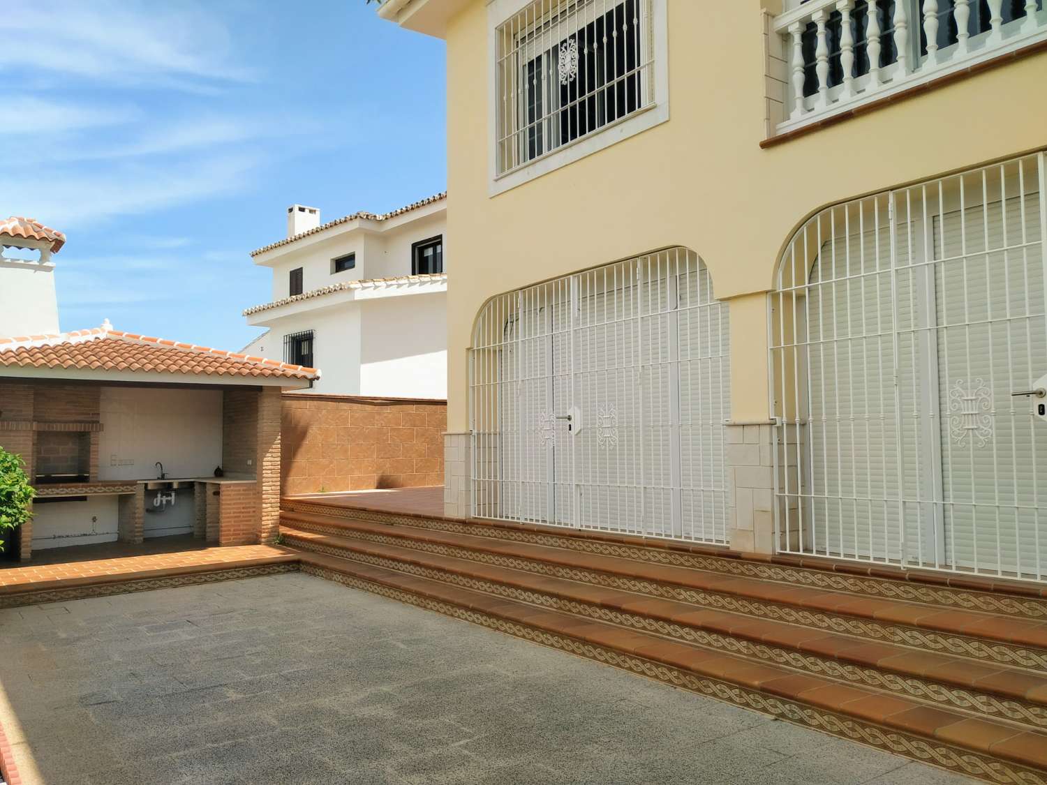 INDEPENDENT CHALET IN CERRADO DE CALDERÓN