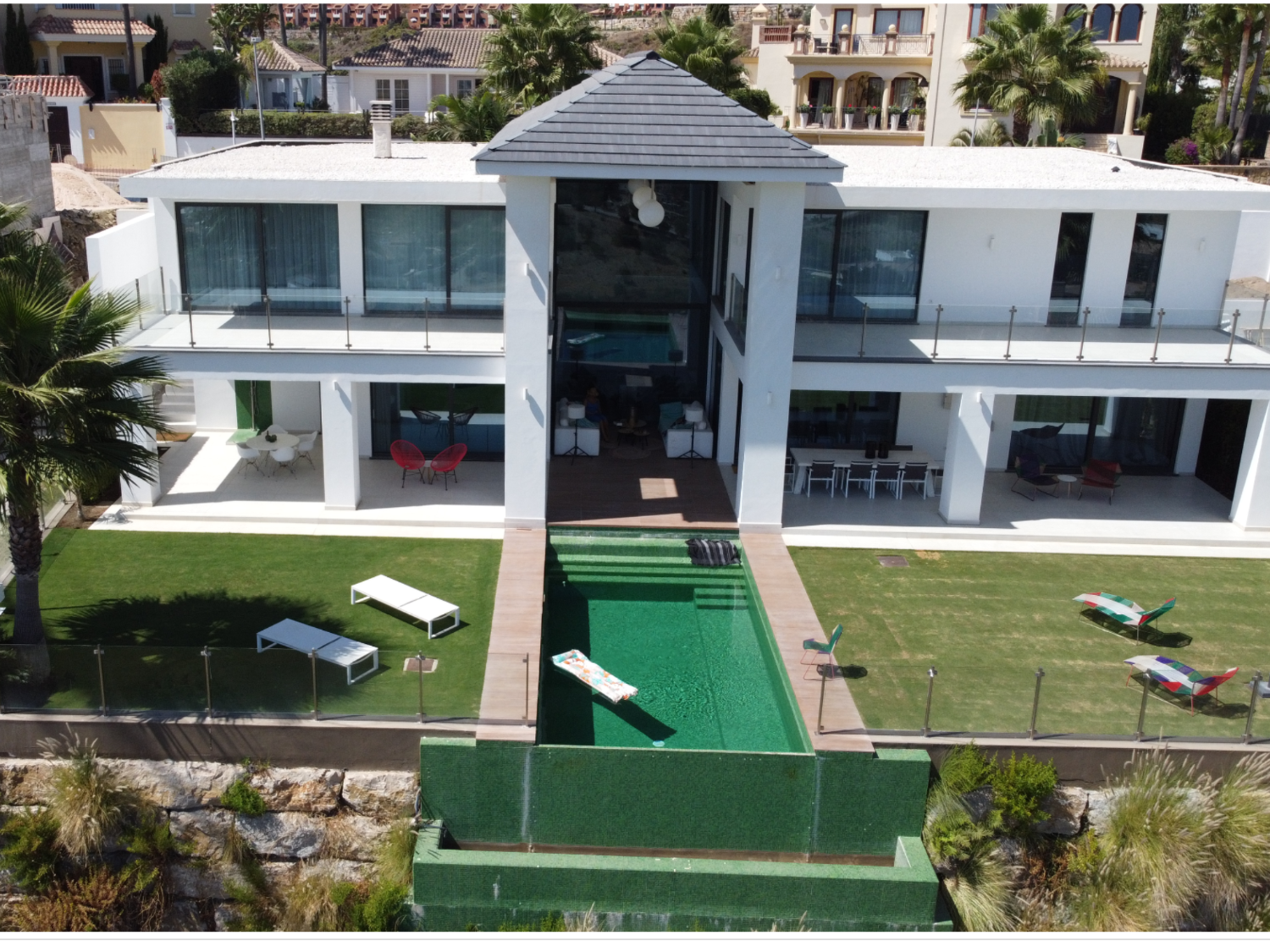 SOLD! SPECTACULAR DESIGN VILLA SITUATED IN URB. NEW WATCHTOWER, LA ALQUERÍA