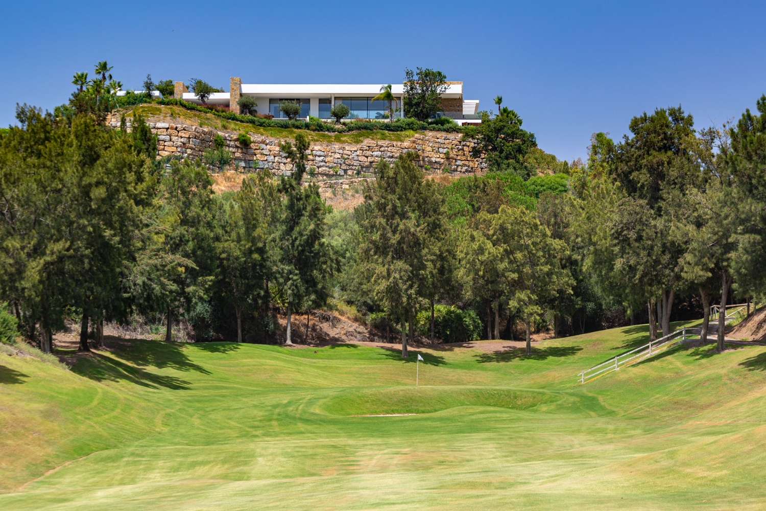 SPEKTAKULÆR VILLA I MARBELLA CLUB GOLFRESORT