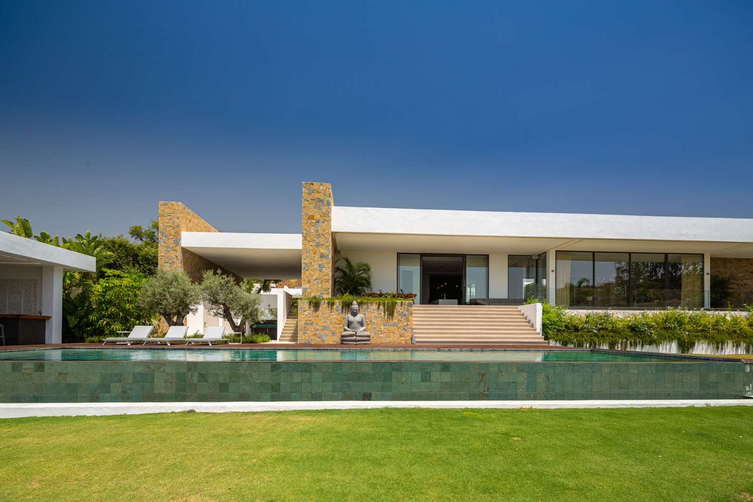 SPECTACULAR VILLA IN MARBELLA CLUB GOLF RESORT