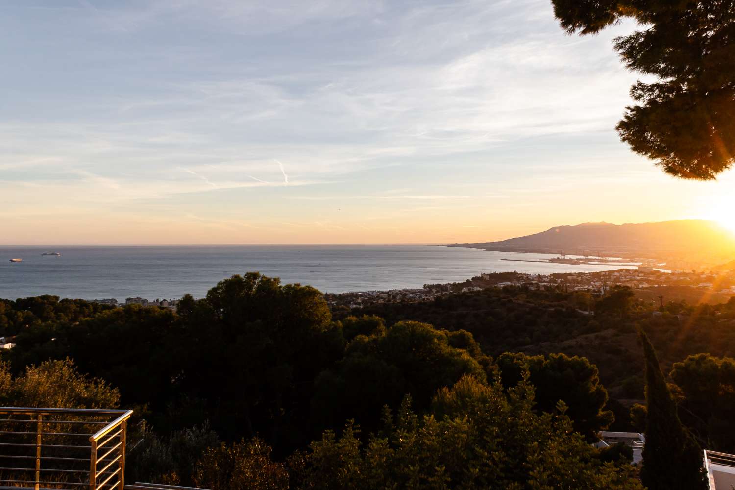 VIVIENDA DE LUJO CON ESPECTACULARES VISTAS AL MAR