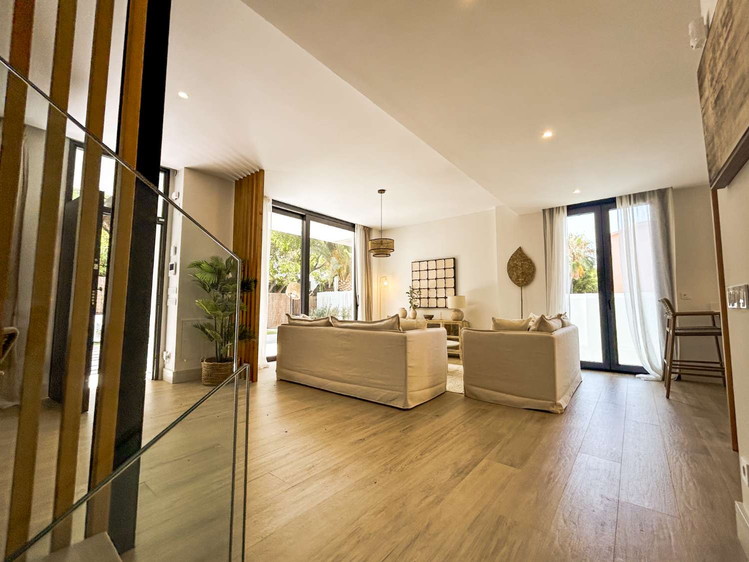 الوحدة الأخيرة متاحة! تاون هاوس مع حمام سباحة وحديقة