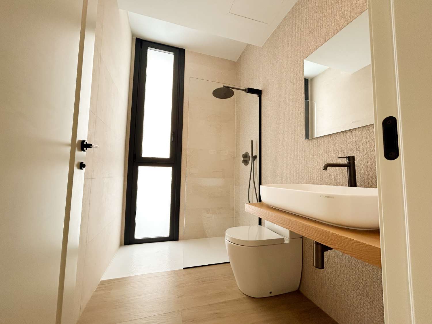 الوحدة الأخيرة متاحة! تاون هاوس مع حمام سباحة وحديقة