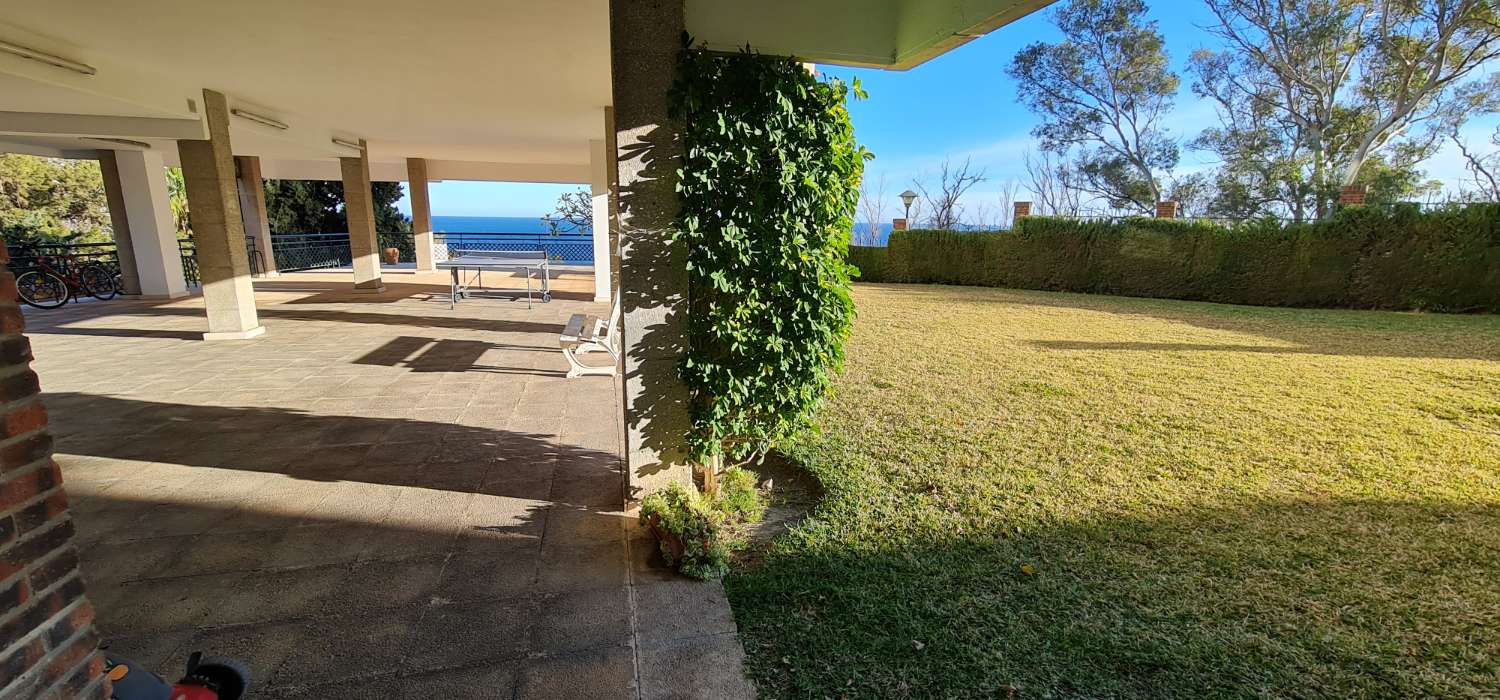 HERRLICHE WOHNUNG MIT PANORAMA-MEERBLICK