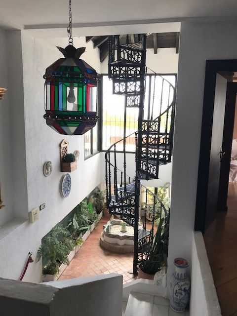 LUJOSA VILLA EN EL CANDADO FRENTE AL MAR