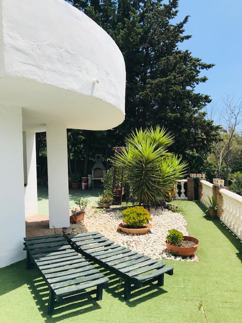 LUJOSA VILLA EN EL CANDADO FRENTE AL MAR