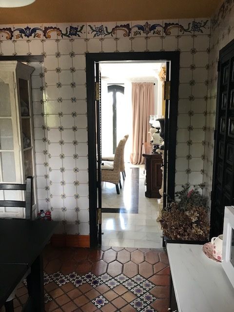 LUJOSA VILLA EN EL CANDADO FRENTE AL MAR