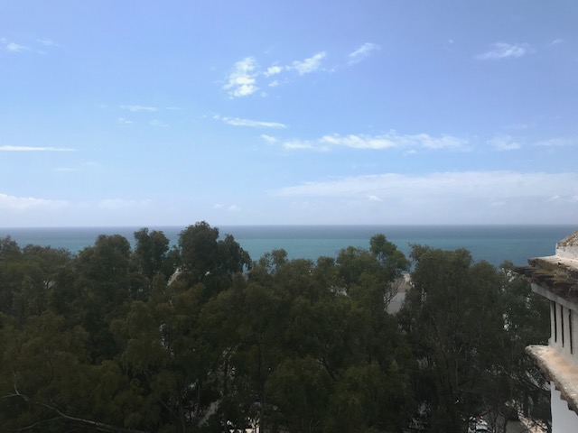 LUJOSA VILLA EN EL CANDADO FRENTE AL MAR