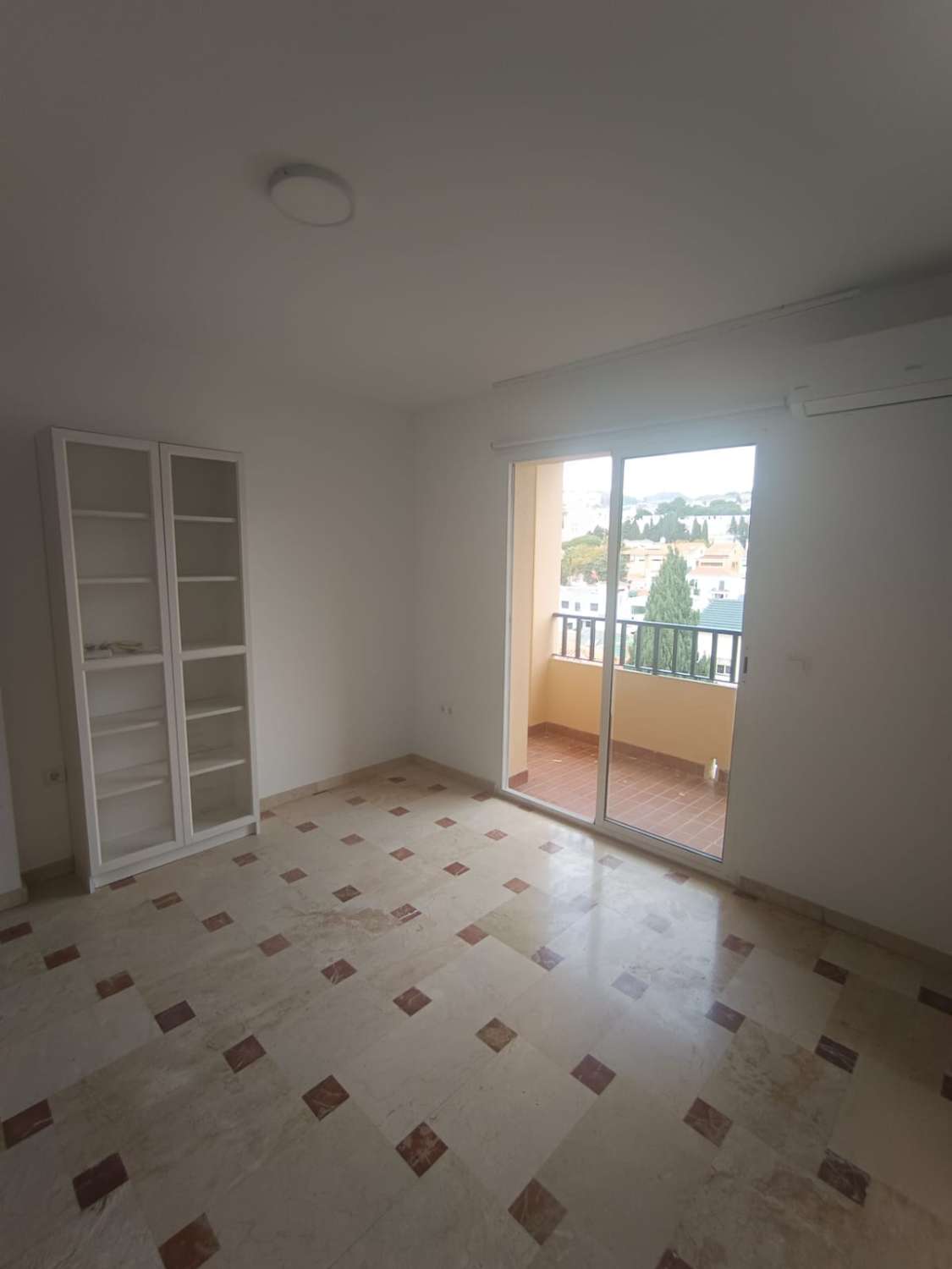 Piso en venta en Pedregalejo