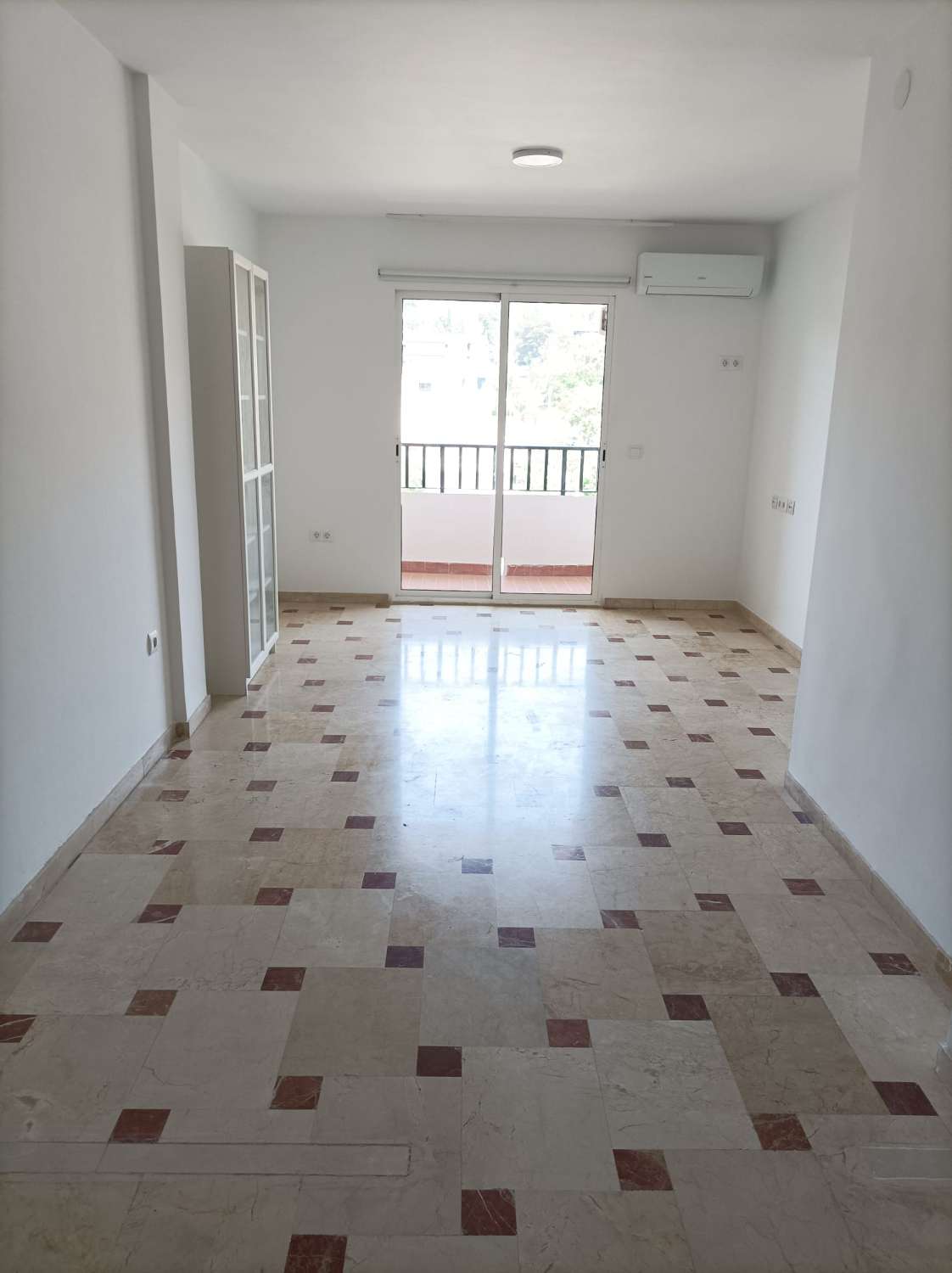 Piso en venta en Pedregalejo