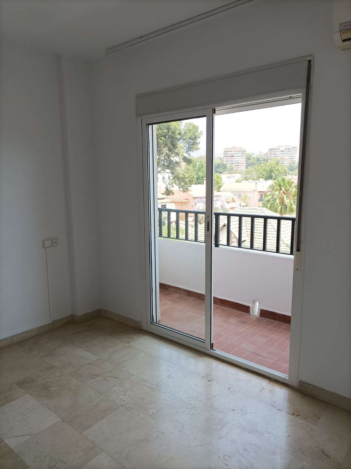 Piso en venta en Pedregalejo