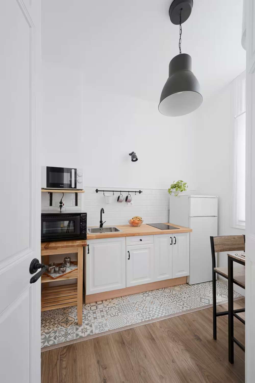 EXCELLENT INVESTISSEMENT ! 2 APPARTEMENTS INDÉPENDANTS SOUS LE MÊME ACTE