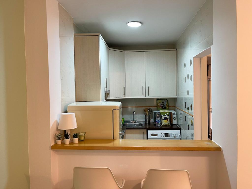BEL APPARTEMENT AVEC PATIO PRIVÉ
