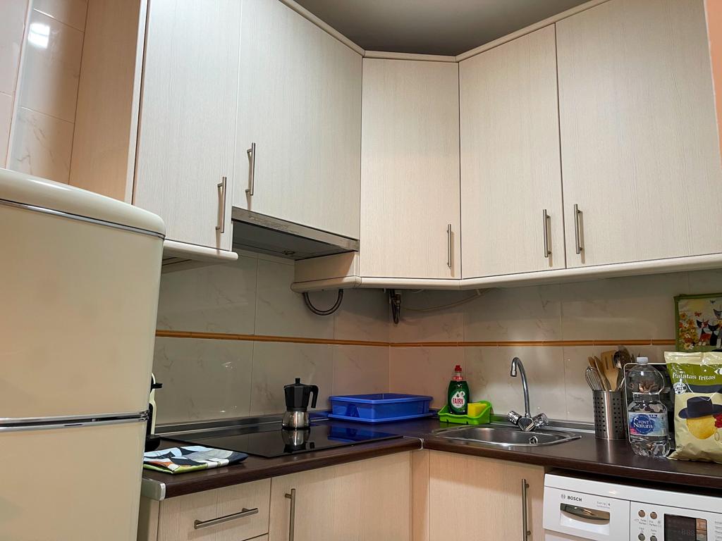BEL APPARTEMENT AVEC PATIO PRIVÉ