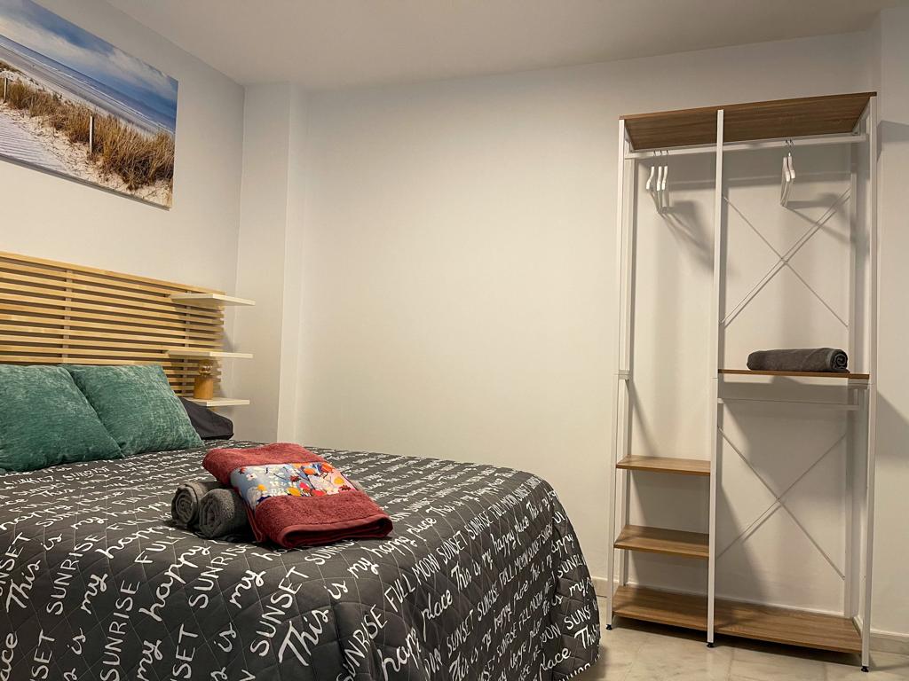 BEL APPARTEMENT AVEC PATIO PRIVÉ