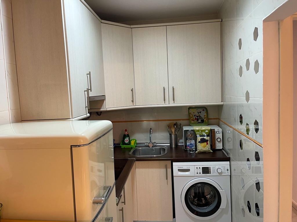BEL APPARTEMENT AVEC PATIO PRIVÉ