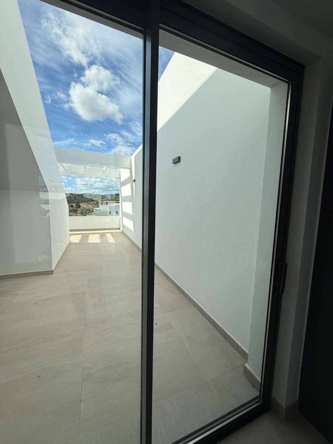 Kattohuoneisto myynnissä Puerto de Estepona