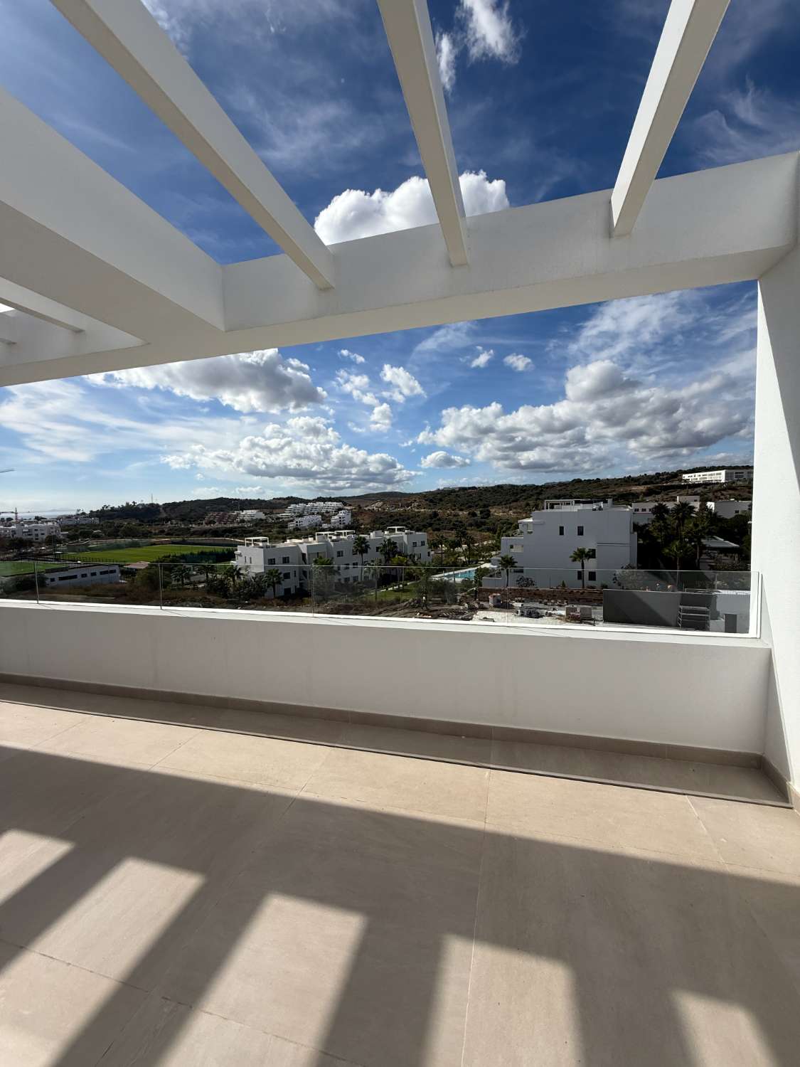 Kattohuoneisto myynnissä Puerto de Estepona