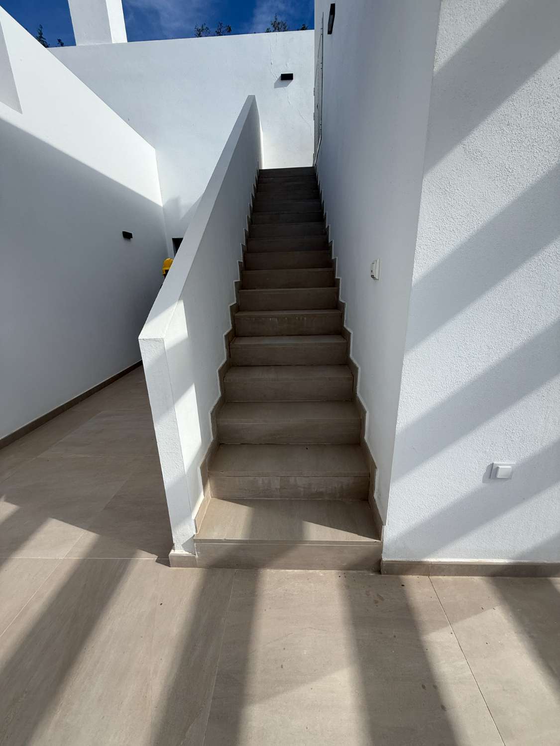 Kattohuoneisto myynnissä Puerto de Estepona