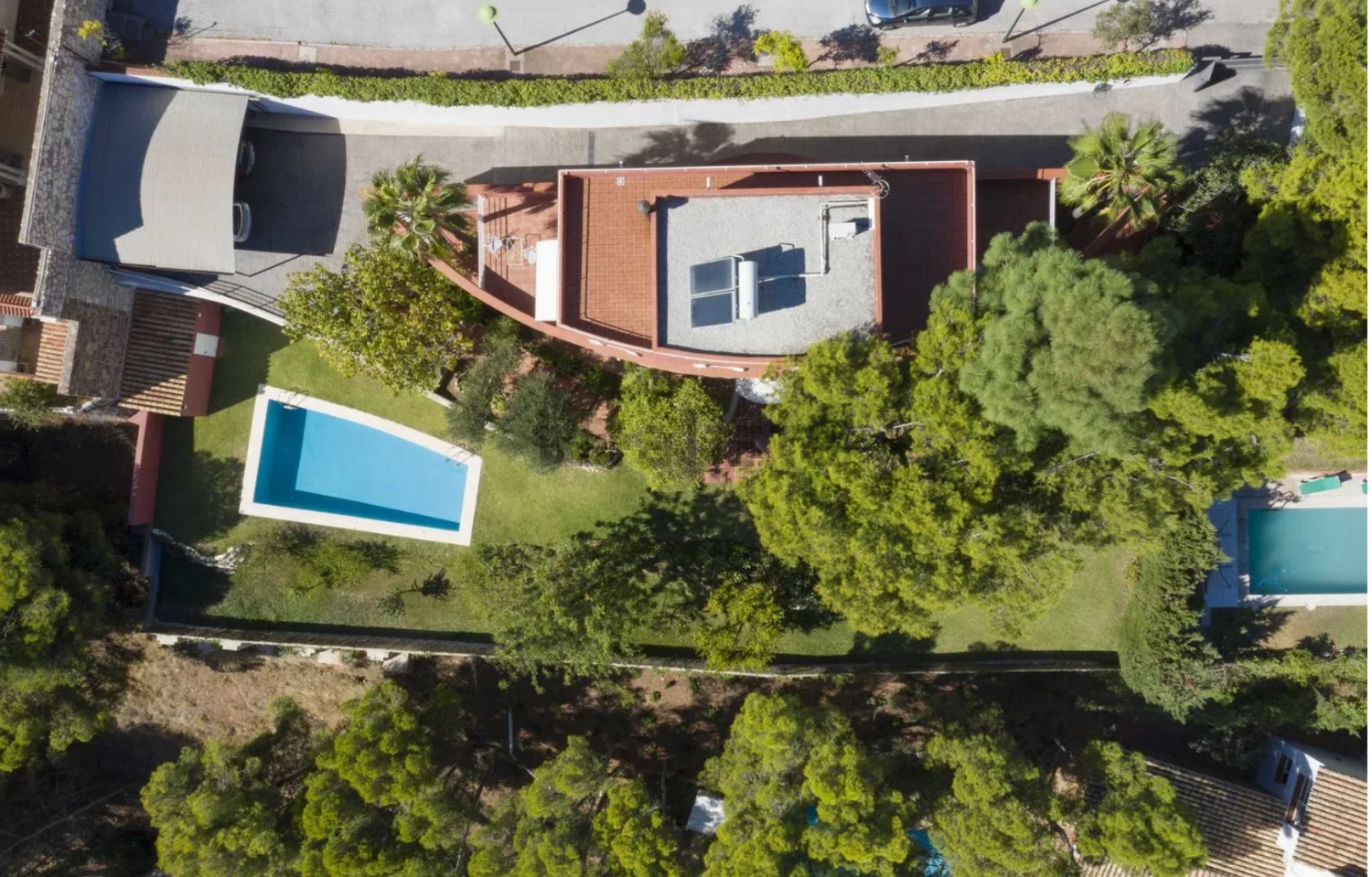 FRITTSTÅENDE VILLA I CERRADO DE CALDERÓN MED HAVUTSIKT – HOUSECLICK.ES