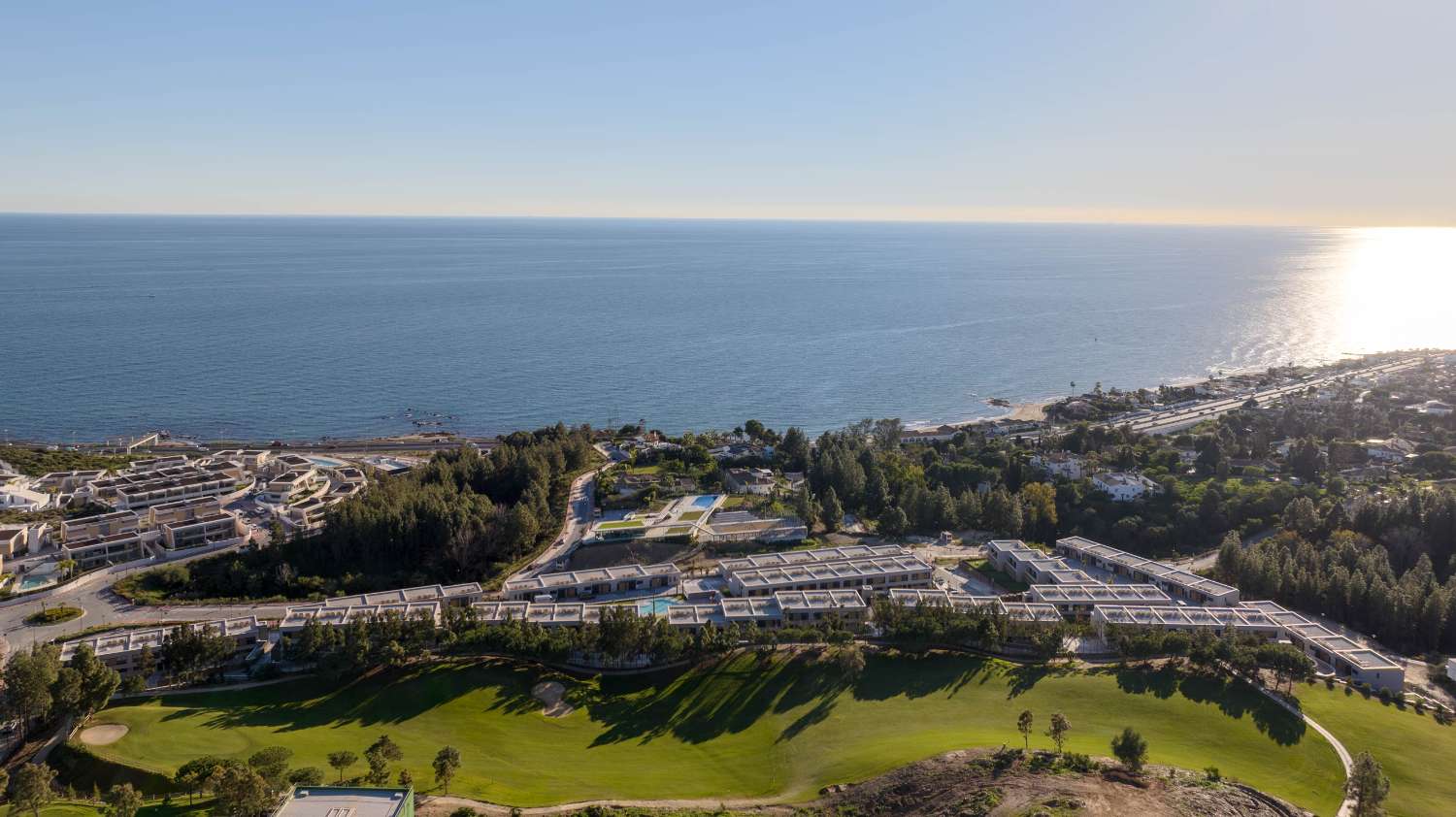 DA 776.000 € A 958.000 € · ULTIME CASE A SCHIERA NUOVE COSTRUITE A MIJAS – HOUSECLICK.ES