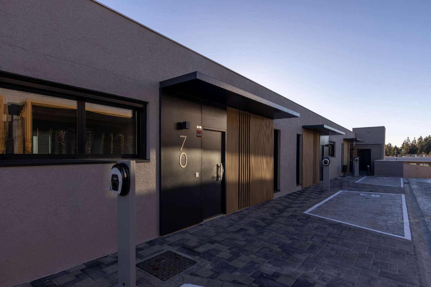 DA 776.000 € A 958.000 € · ULTIME CASE A SCHIERA NUOVE COSTRUITE A MIJAS – HOUSECLICK.ES