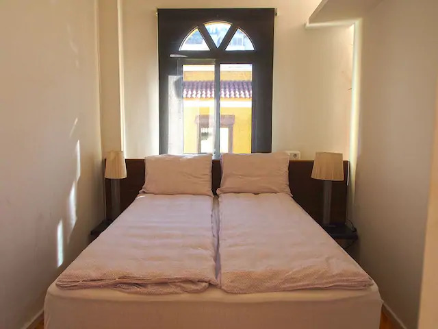 ÁTICO CON TERRAZA PRIVADA Y VISTAS A LA CATEDRAL – HOUSECLICK.ES