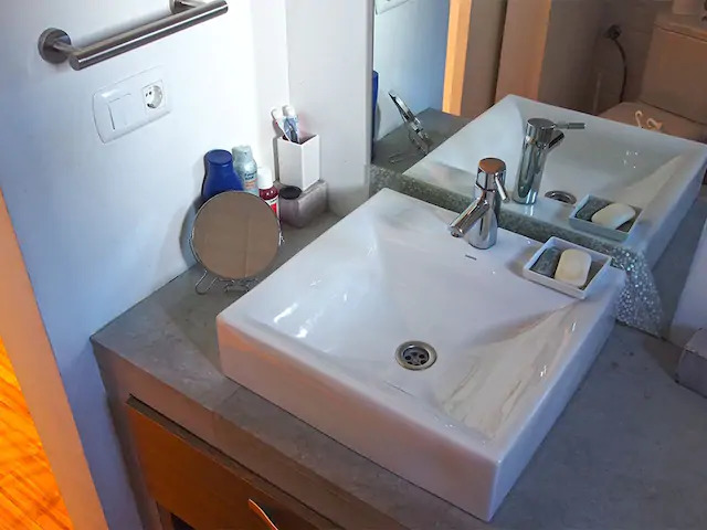 ÁTICO CON TERRAZA PRIVADA Y VISTAS A LA CATEDRAL – HOUSECLICK.ES