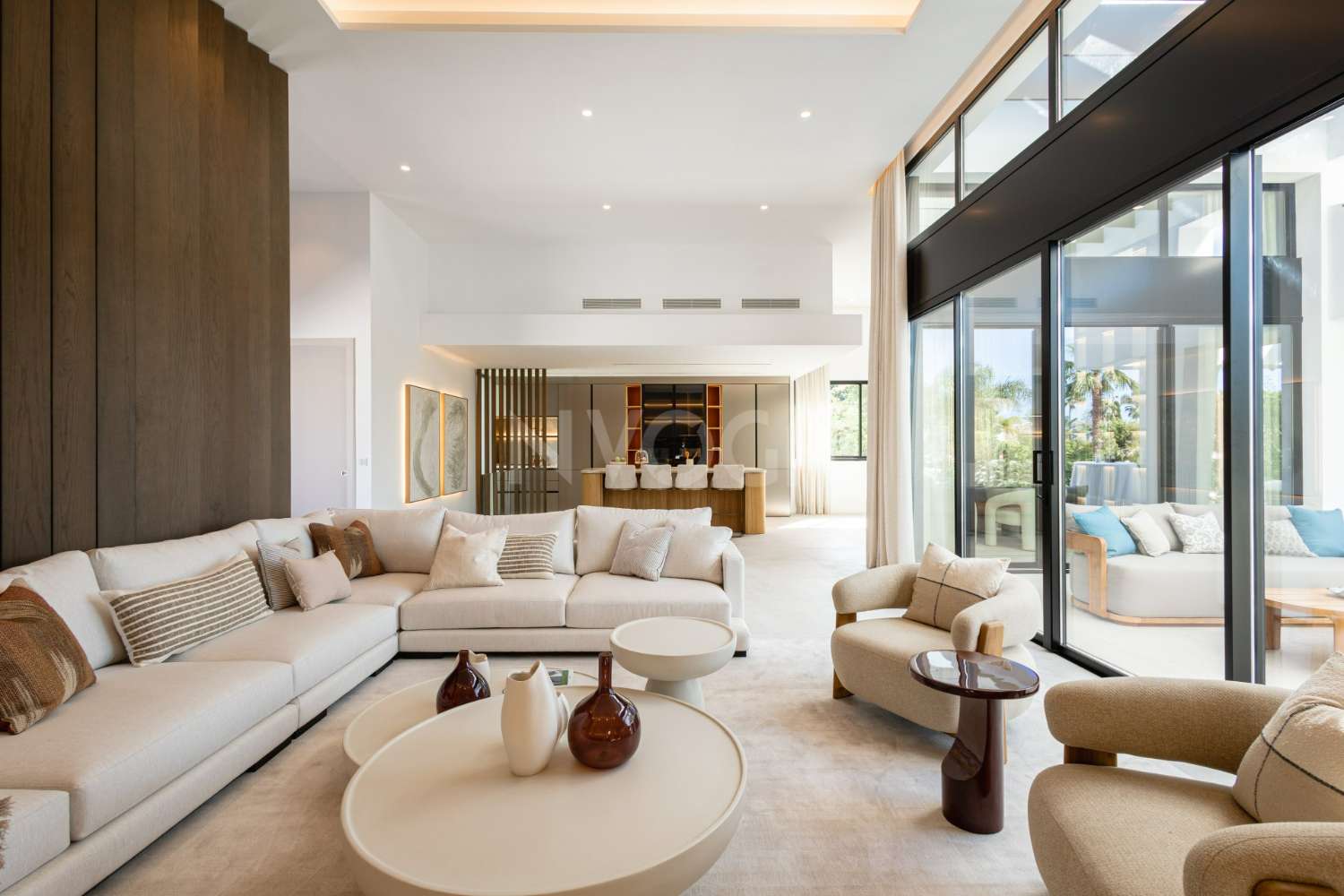 ESPECTACULAR VILLA DE DISEÑO EN EL CORAZÓN DEL VALLE DEL GOLF DE MARBELLA