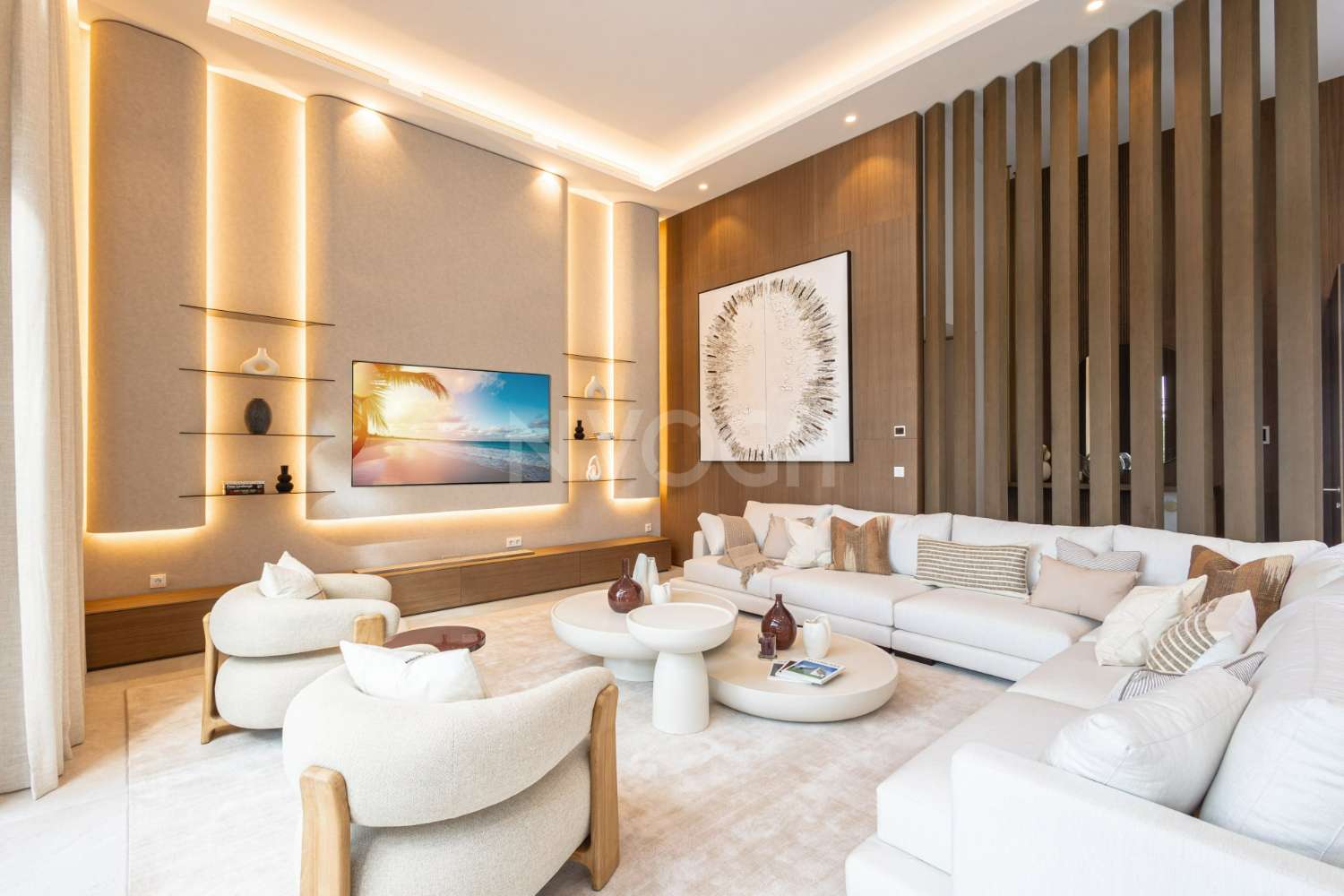 ESPECTACULAR VILLA DE DISEÑO EN EL CORAZÓN DEL VALLE DEL GOLF DE MARBELLA