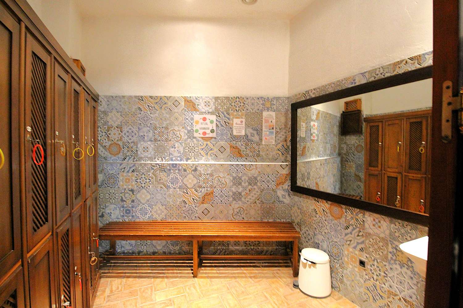 EDIFICIO HISTÓRICO COMPLETAMENTE REHABILITADO EN PLENO CENTRO DE MÁLAGA