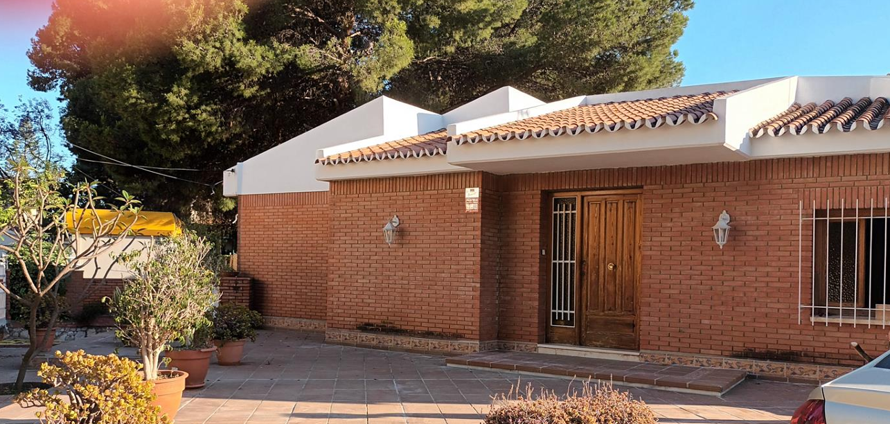 الشاليه للبيع في Pinares de San Antón (Málaga)