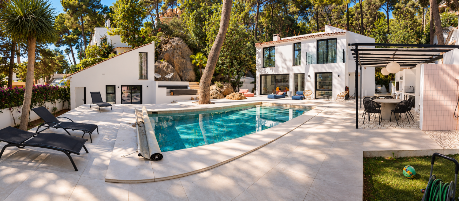 Vila en venda in Pinares de San Antón (Málaga)