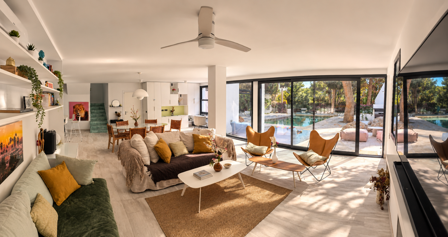 Vila en venda in Pinares de San Antón (Málaga)