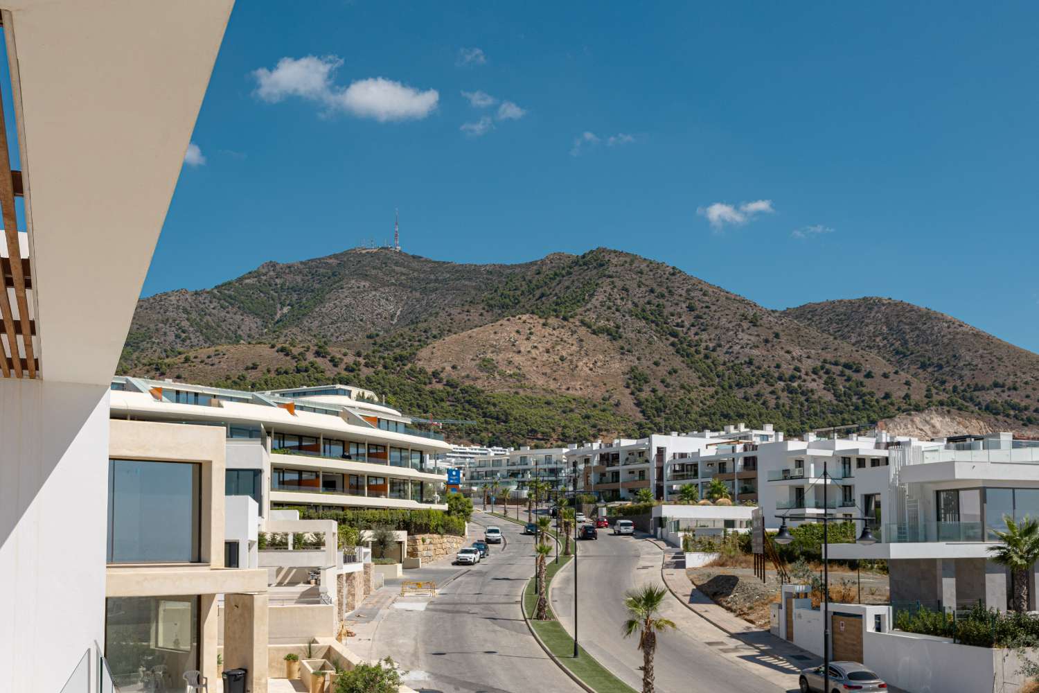 VILLA DE LUJO EN EL HIGUERÓN, FUENGIROLA