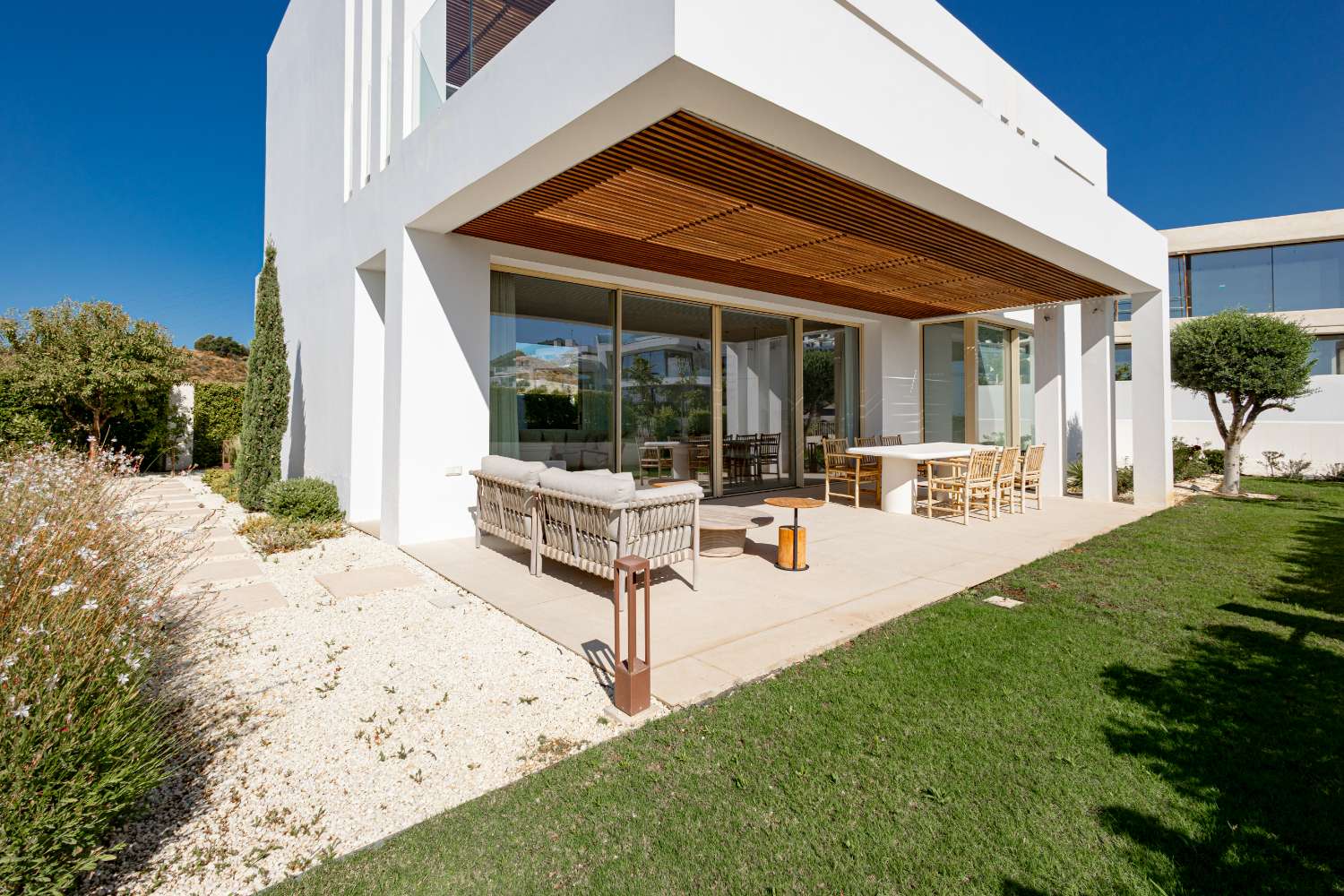 VILLA DE LUJO EN EL HIGUERÓN, FUENGIROLA