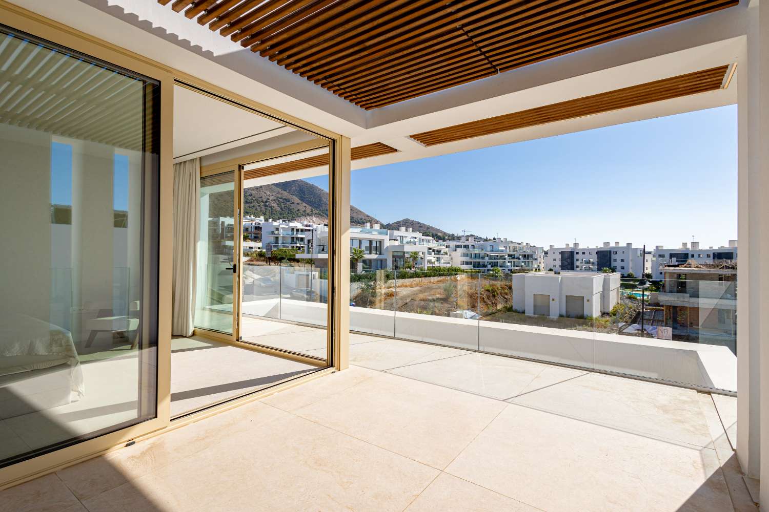VILLA DE LUJO EN EL HIGUERÓN, FUENGIROLA