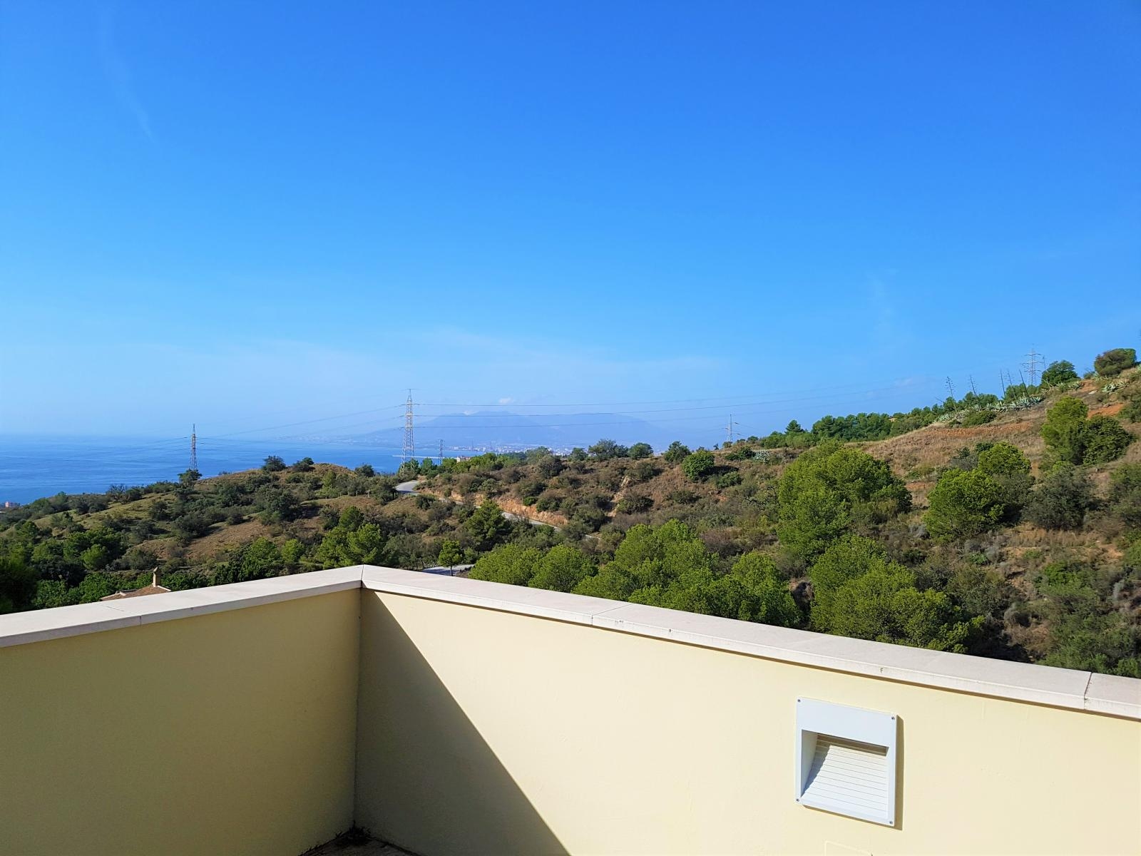 VILLA SPECTACULAIRE SITUÉE À PINARES DE SAN ANTON