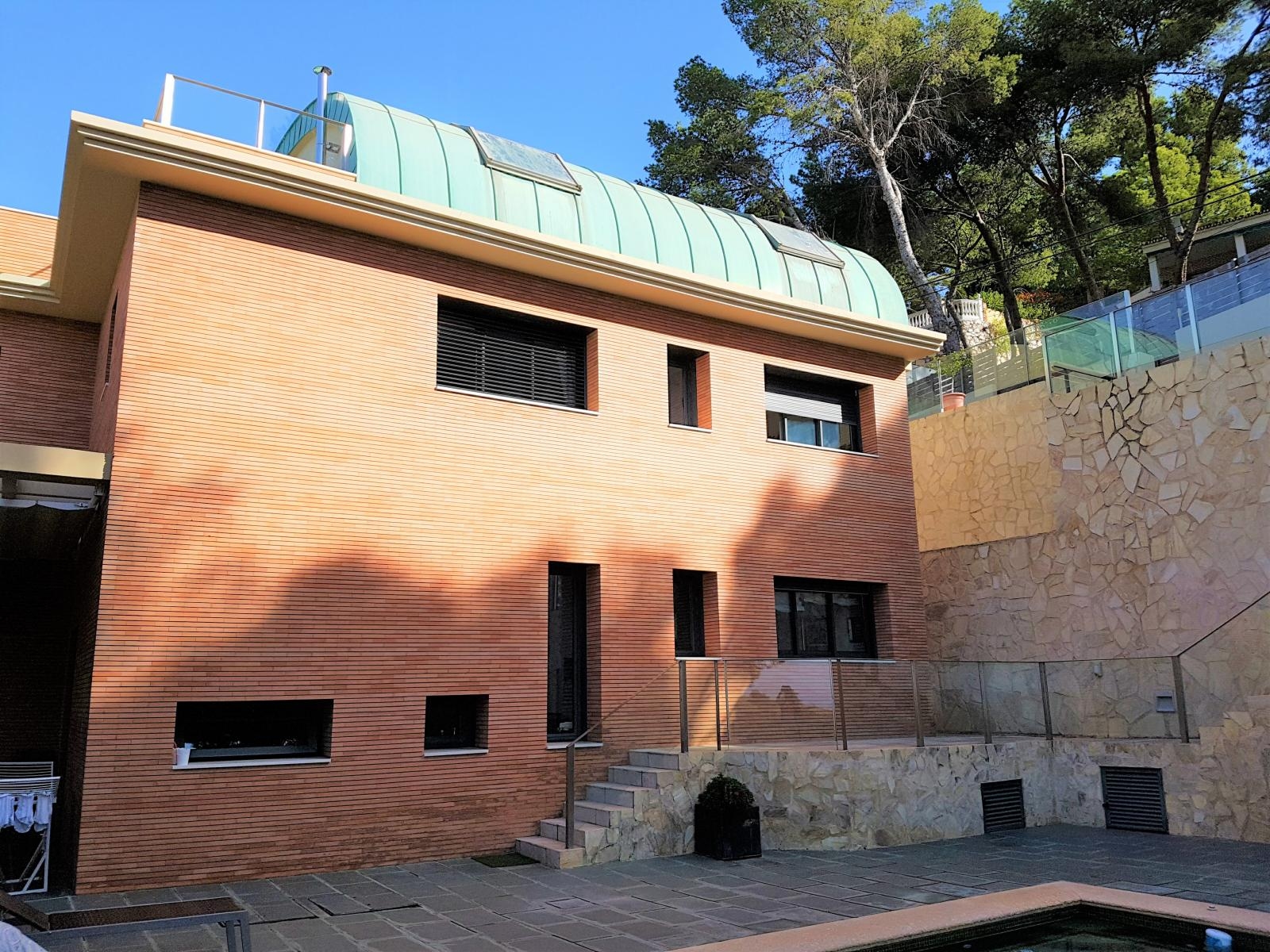 VILLA SPECTACULAIRE SITUÉE À PINARES DE SAN ANTON