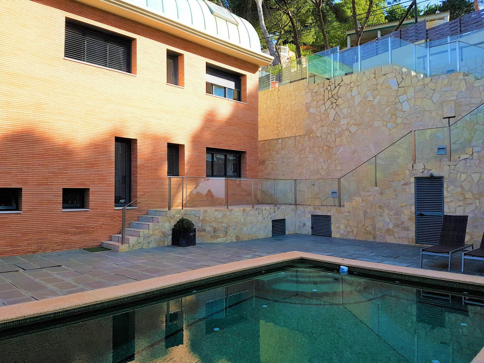 SPECTACULAR VILLA LOCATED IN PINARES DE SAN ANTON